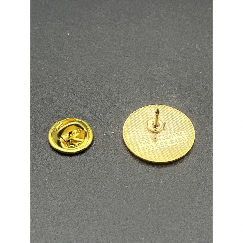 Town Of Smyrna Delaware USA Founded 1768 Lapel Hat Pin‎